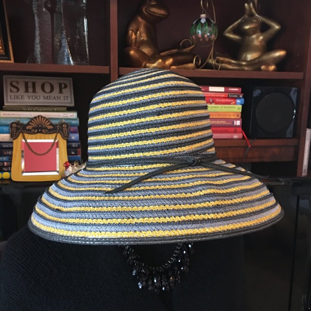SALE! Flattering GEORGI Rimmed Hat - Picture 4 of 9